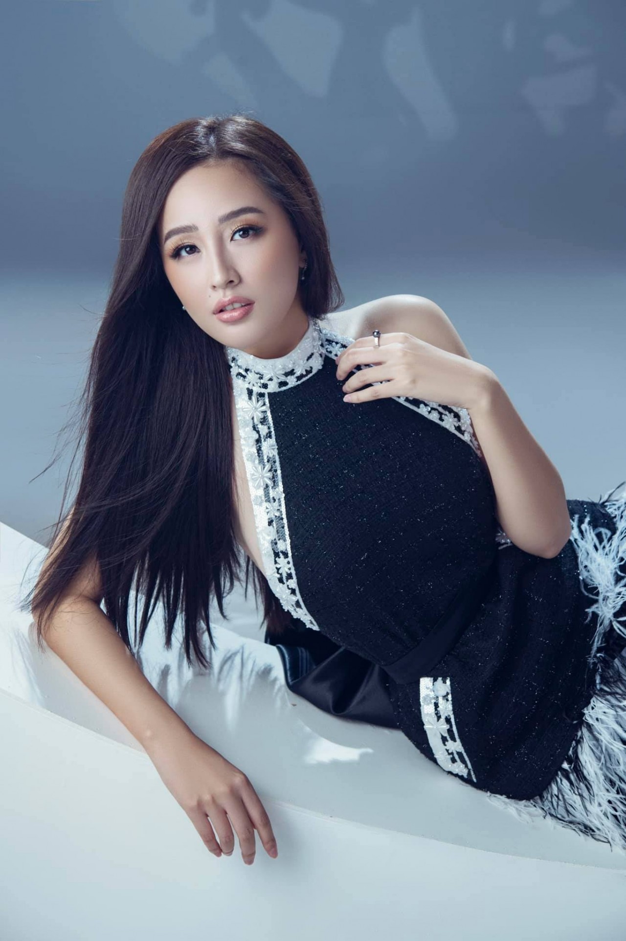 Sắc vóc quyến rũ của Hoa hậu Mai Phương Thúy