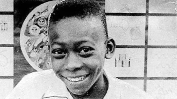 Bước ngoặt cuộc đời của vua bóng đá Pele