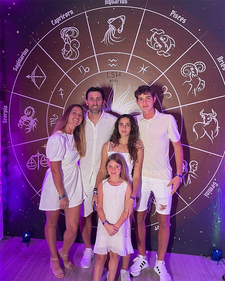 Các huyền thoại sân cỏ chào năm mới