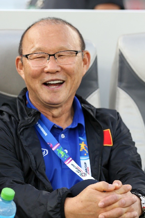 HLV Park Hang Seo chúc Tết và phát biểu cần thắng Myanmar để chắc ngôi đầu bảng HLV Park Hang Seo chúc Tết và phát biểu cần thắng Myanmar để chắc ngôi đầu bảng