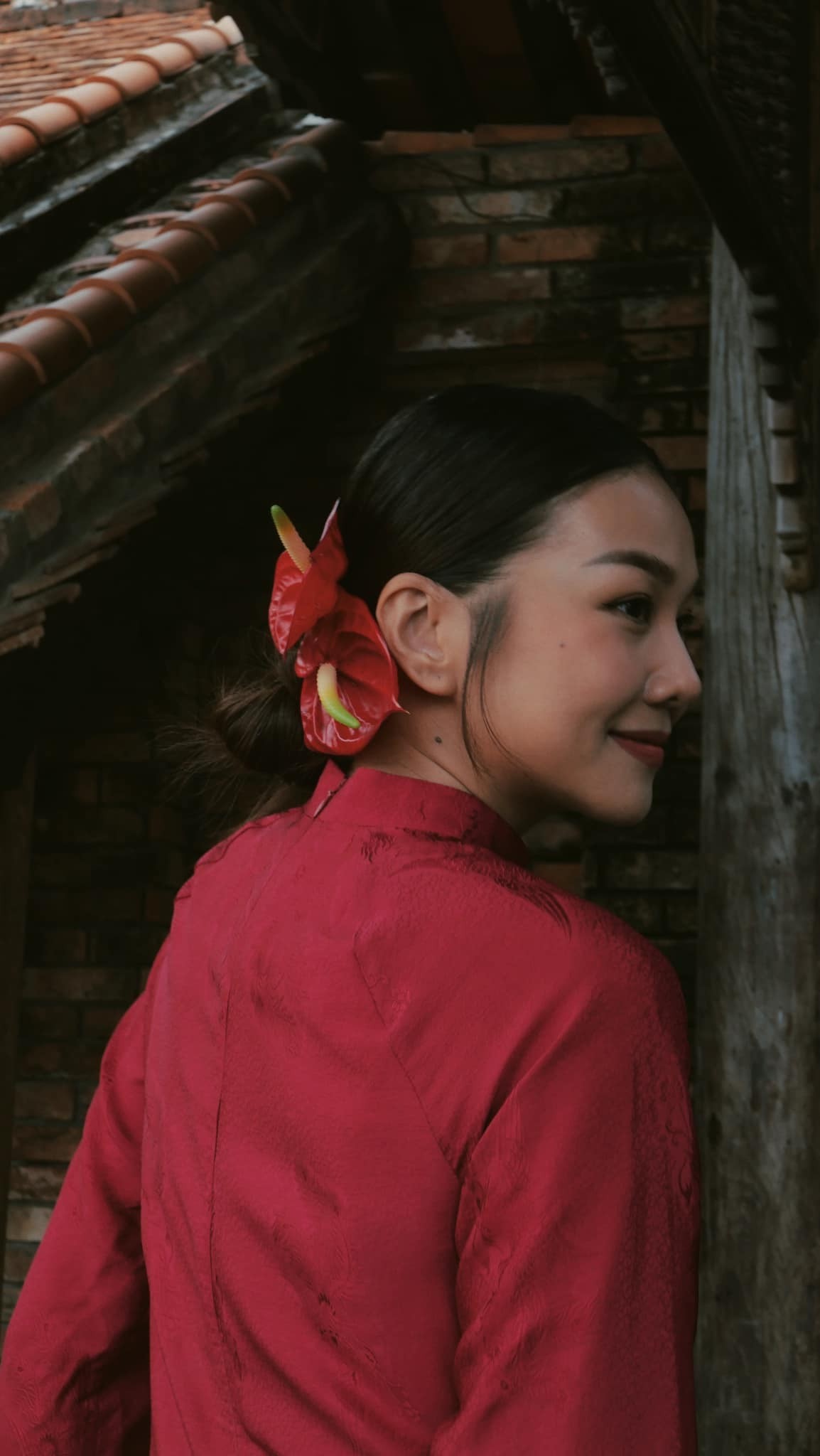 Siêu mẫu Thanh Hằng diện áo dài Xuân