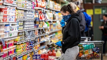 Lạm phát 'hạ nhiệt', OECD nâng dự báo tăng trưởng kinh tế toàn cầu