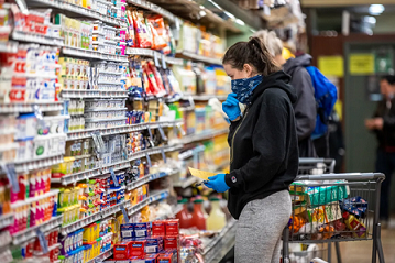 Suy thoái, lạm phát dai dẳng và khủng hoảng năng lượng ‘đeo bám’ kinh tế thế giới năm 2023