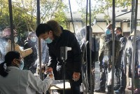 Covid-19: Bị Trung Quốc 'phàn nàn' về quy định nhập cảnh, Mỹ-EU đáp lời