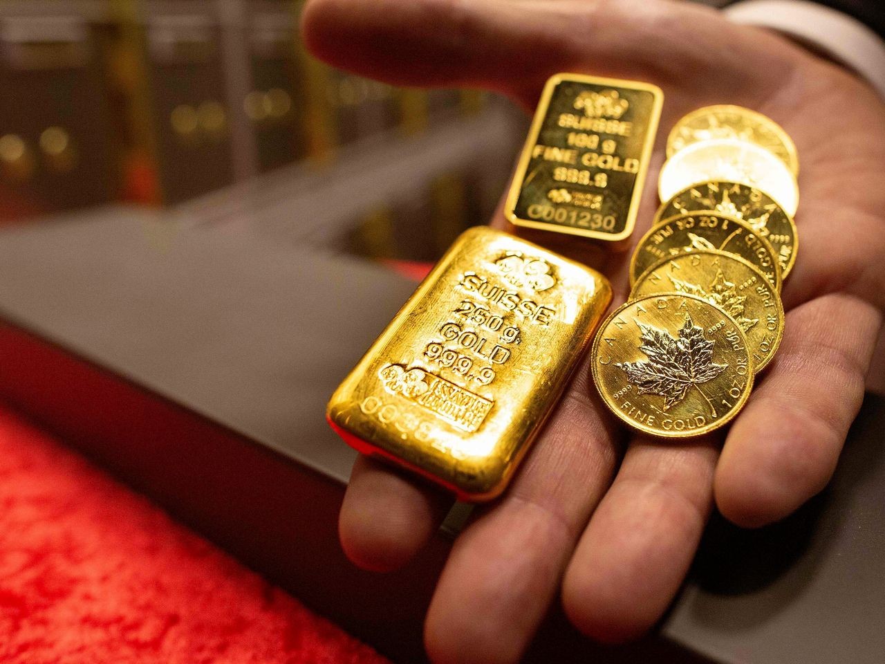 Giá vàng hôm nay 5/1: Giá vàng tăng phi mã, 'thời kỳ rực rỡ' sắp tới? Dòng vốn sẽ liên tục 'chảy' vào thị trường vì lý do này Giá vàng hôm nay 5/1: Giá vàng tăng phi mã, 'thời kỳ rực rỡ' sắp tới? Dòng vốn sẽ liên tục 'chảy' vào thị trường vì lý do này