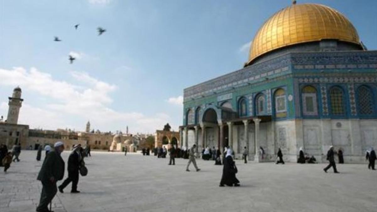 Quan chức Israel thăm đền Al-Aqsa: Đức-Thổ Nhĩ Kỳ phản đối, Palestine họp khẩn tìm cách trả đũa, Hội đồng Bảo an sắp có hành động. (Nguồn: Reuters) Quan chức Israel thăm đền Al-Aqsa: Đức-Thổ Nhĩ Kỳ phản đối, Palestine họp khẩn tìm cách trả đũa, Hội đồng Bảo an sắp có hành động. (Nguồn: Reuters)