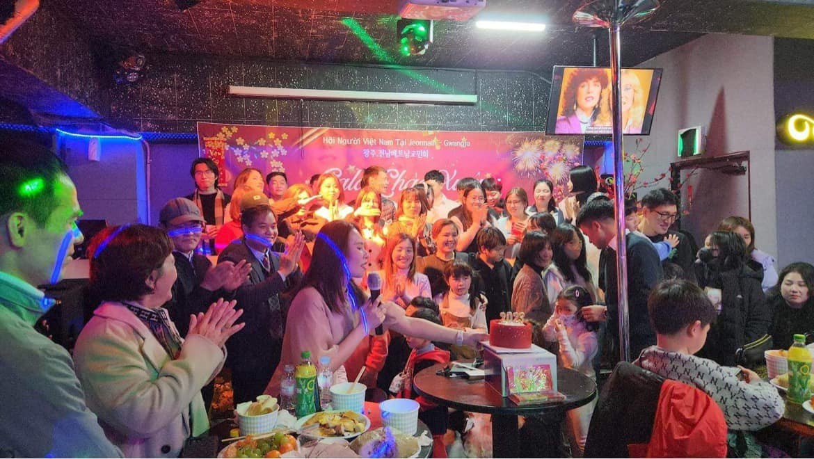 Cộng đồng người Việt tại Jeonnam-Gwangju gặp mặt chào Xuân 2023