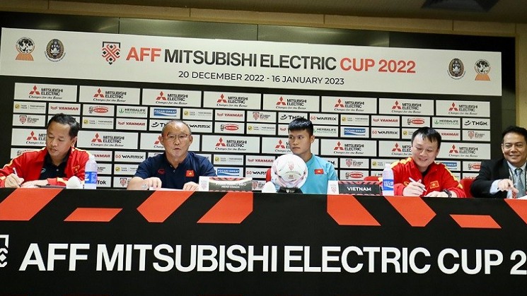 Trận Indonesia vs Việt Nam đổi giờ thi đấu, HLV Park Hang Seo tự tin và cố gắng