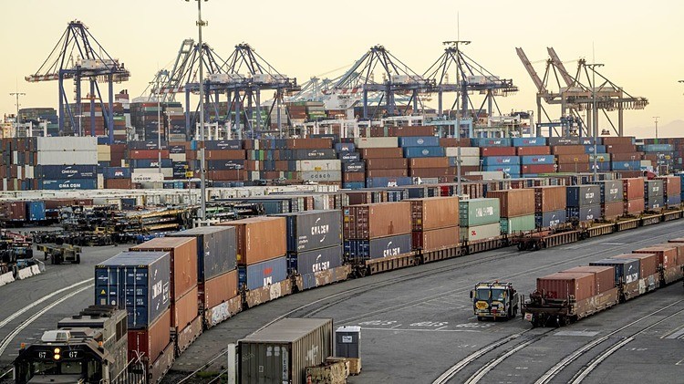 Đâu là 'gót chân Achilles' của thương mại toàn cầu năm 2023?