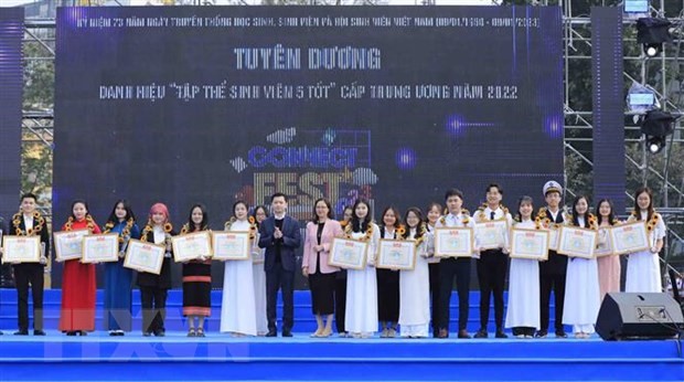 Connect Fest năm 2023: Ngày hội kết nối học sinh, sinh viên toàn quốc Connect Fest năm 2023: Ngày hội kết nối học sinh, sinh viên toàn quốc