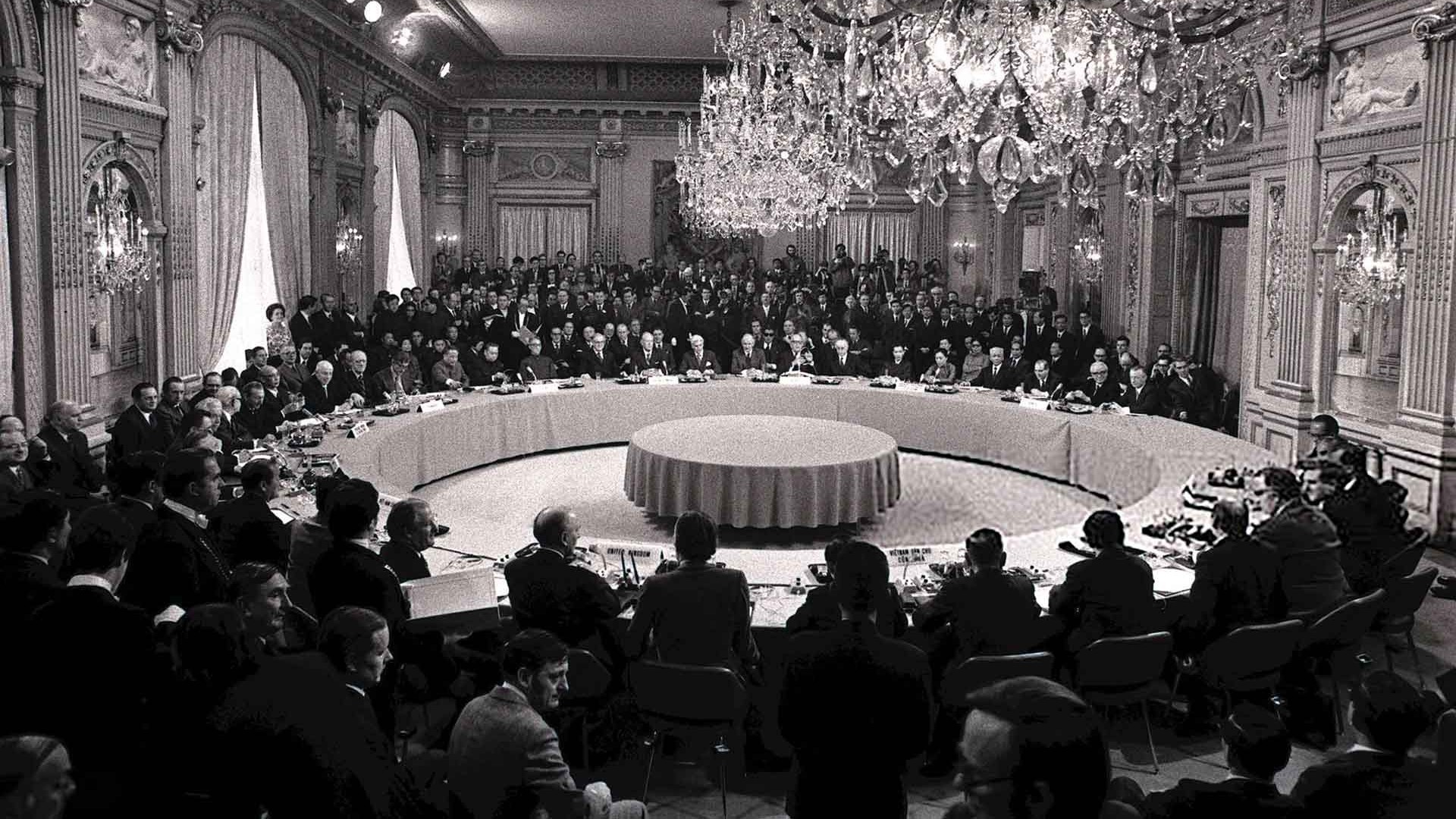 Hiệp định Paris về Việt Nam: Những điều khoản ký kết và thực hiện