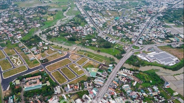 Bất động sản mới nhất: Ồ ạt rao bán giảm giá, cơ cấu sản phẩm bất hợp lý, quy định diện tích tối thiểu để tách thửa