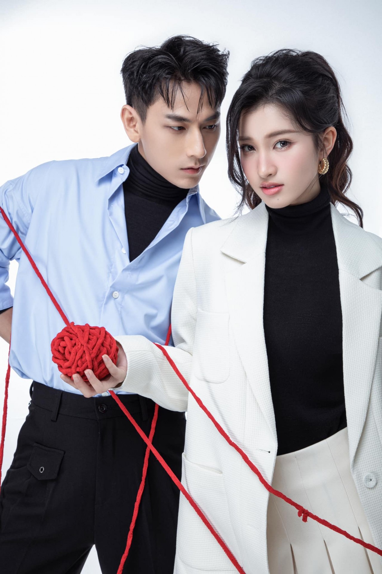 Cùng ngắm bộ ảnh tình tứ với Á hậu Phương Nhi và Isaac