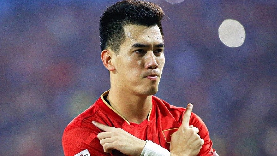 Tiểu sử tiền đạo Nguyễn Tiến Linh