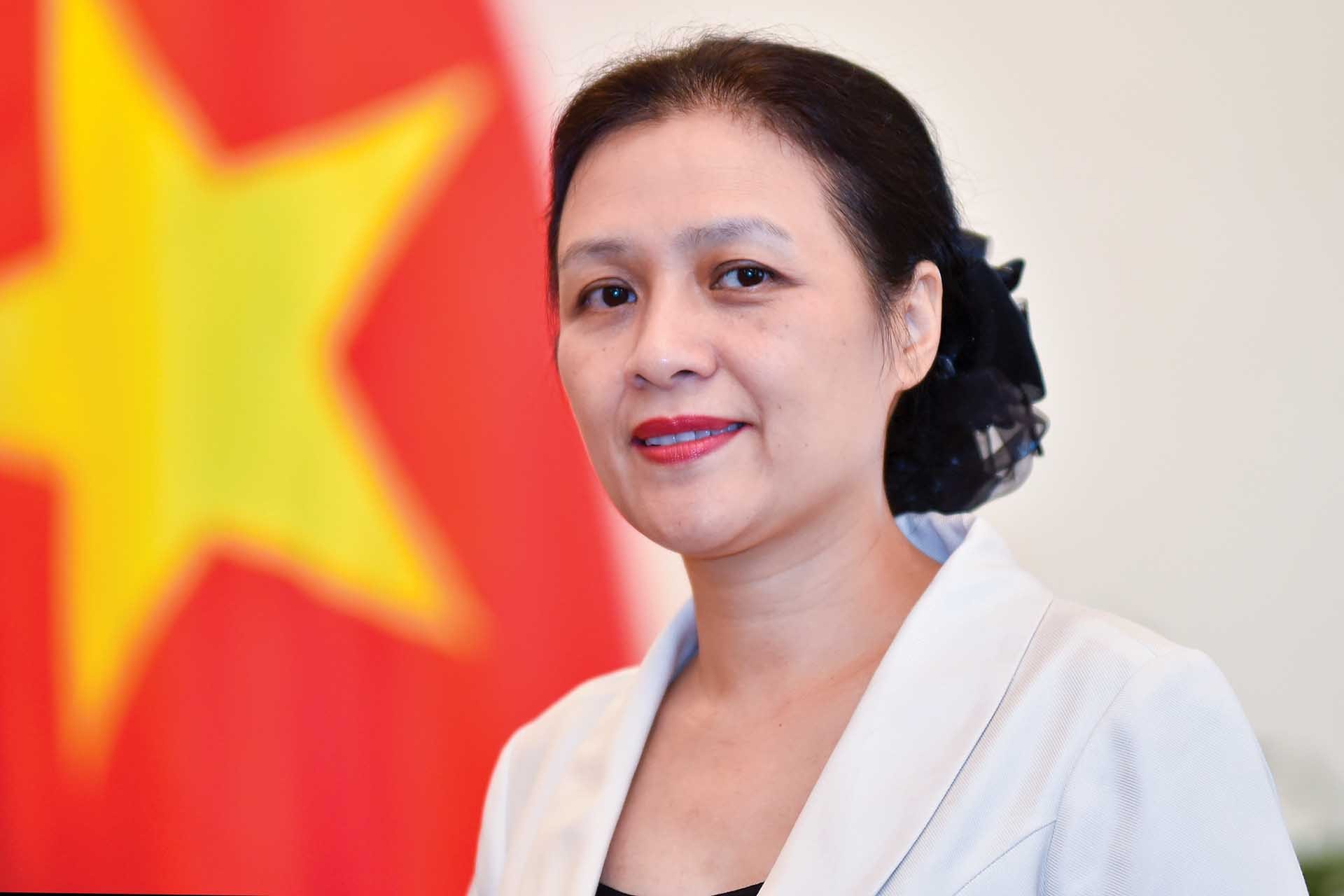 Đại sứ Nguyễn Phương Nga, Chủ tịch Liên hiệp các tổ chức hữu nghị Việt Nam