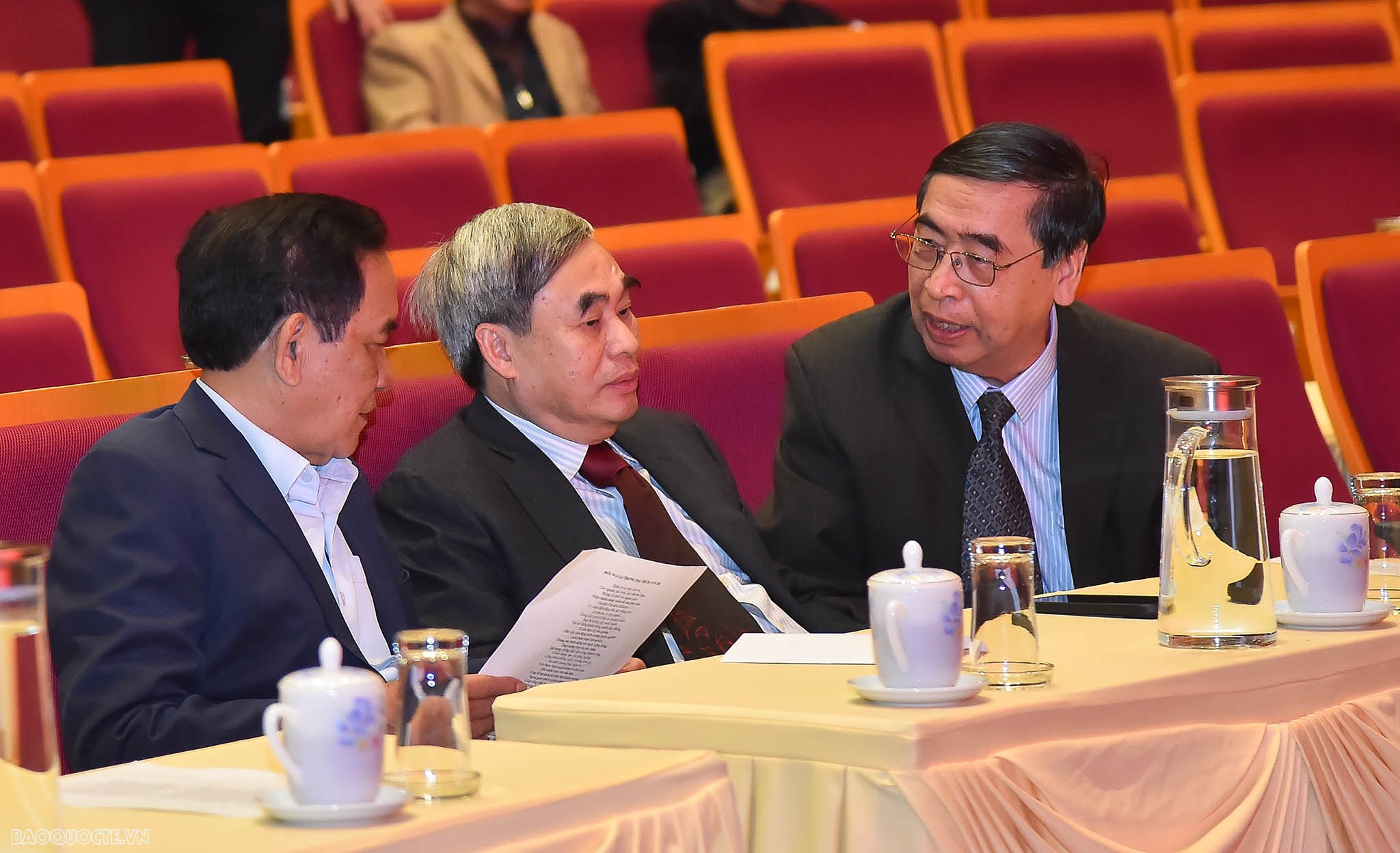 Bộ trưởng Bùi Thanh Sơn chúc Tết cán bộ hưu trí Bộ Ngoại giao