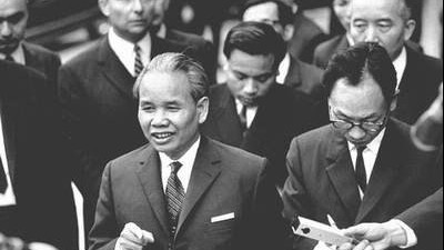 Hội nghị Paris: Một đấu bốn và ‘bốn trong một'