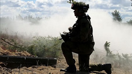 Một nước thành viên NATO giáp Nga ký hợp đồng mua vũ khí ‘lớn nhất từ trước đến nay’