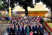 Xuân Quê hương 2023: Chủ tịch nước Nguyễn Xuân Phúc và Phu nhân dâng hương tại điện Kính Thiên