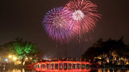 Danh sách hơn 30 điểm bắn pháo hoa Tết Nguyên đán 2024 tại Hà Nội