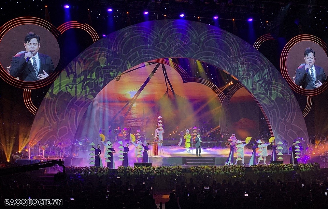 Xuân Quê hương 2023: Điểm hẹn đầy cảm xúc và ý nghĩa đối với kiều bào. (Ảnh: Hạnh Lê)