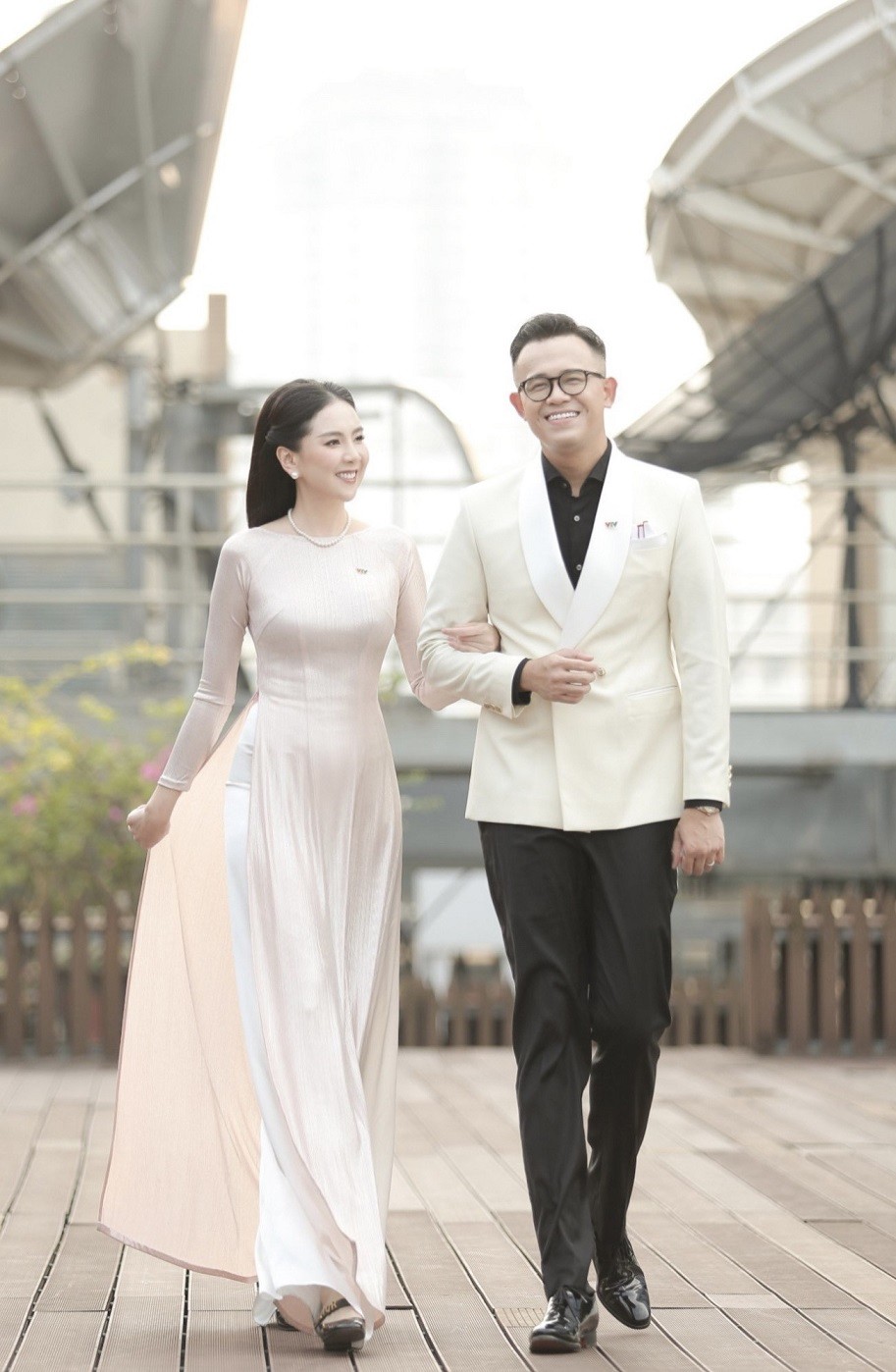 MC Mai Ngọc và Đức Bảo dẫn chương trình đêm Giao thừa Tết Quý Mão 2023