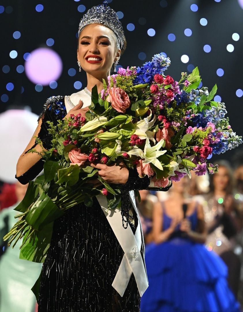 Nhan sắc tân Hoa hậu Hoàn Vũ Nhan sắc tân Hoa hậu Hoàn Vũ