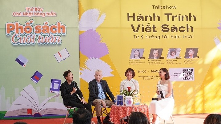 Hành trình để có cuốn sách mang tên mình