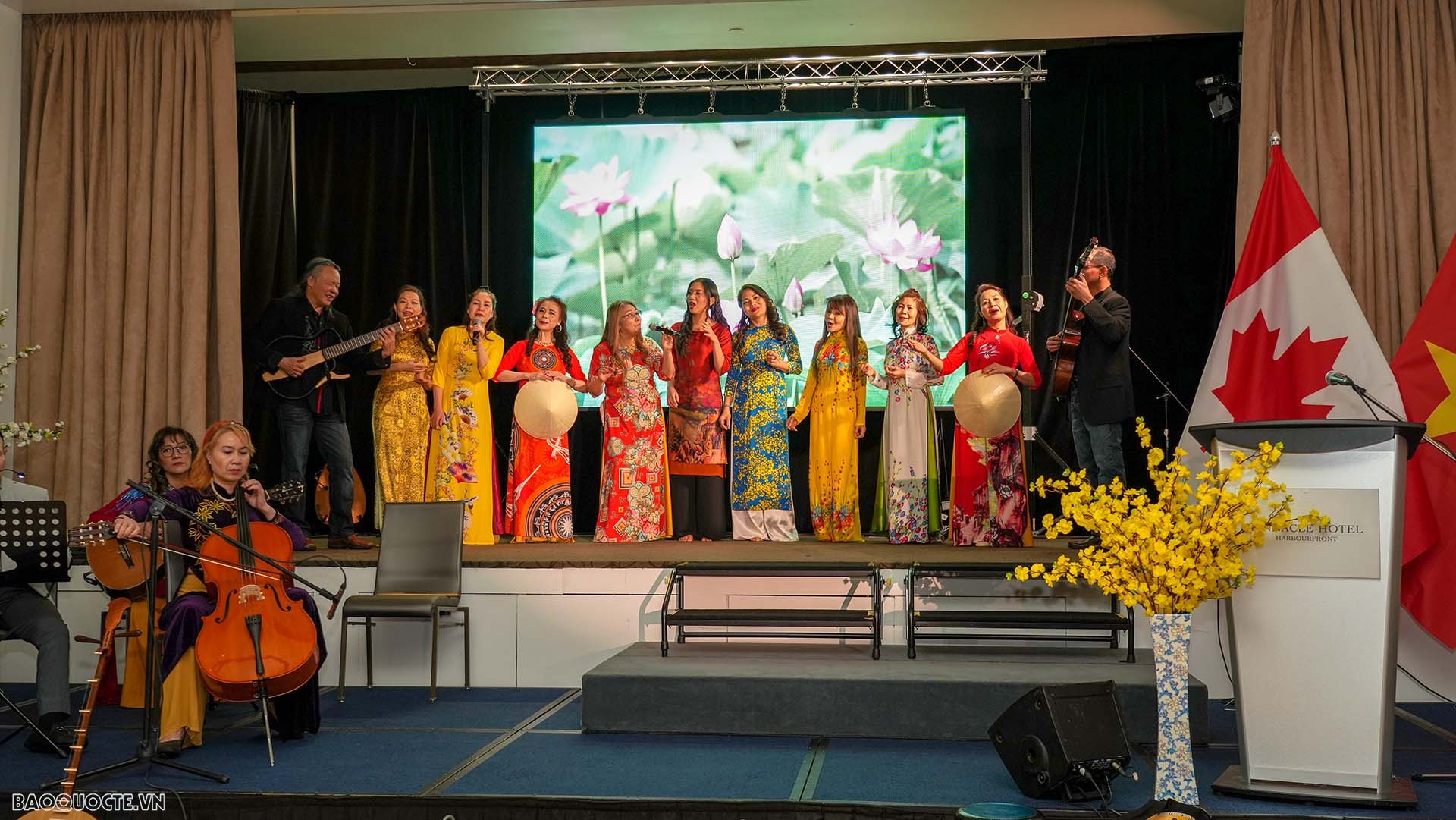 Nồng ấm Xuân Quê hương Quý Mão tại Vancouver, Canada