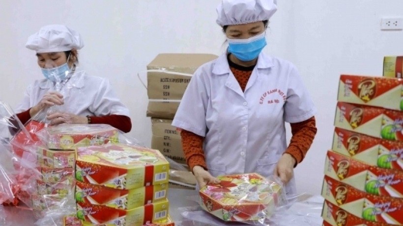 Doanh nghiệp 'chạy nước rút' sản xuất hàng hoá phục vụ Tết Quý Mão