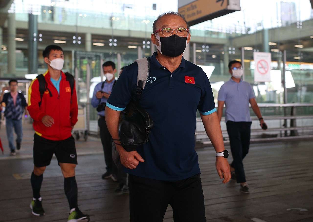 AFF Cup 2022: Bạn gái Doãn Hải My sang Thái Lan cỗ vũ Văn Hậu thi đấu