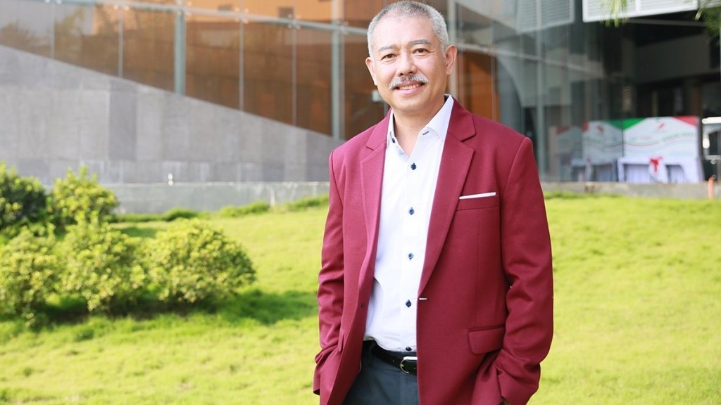 GS Trương Nguyện Thành và câu hỏi nên cho con đi du học lúc nào để không thành 'con dao hai lưỡi'?