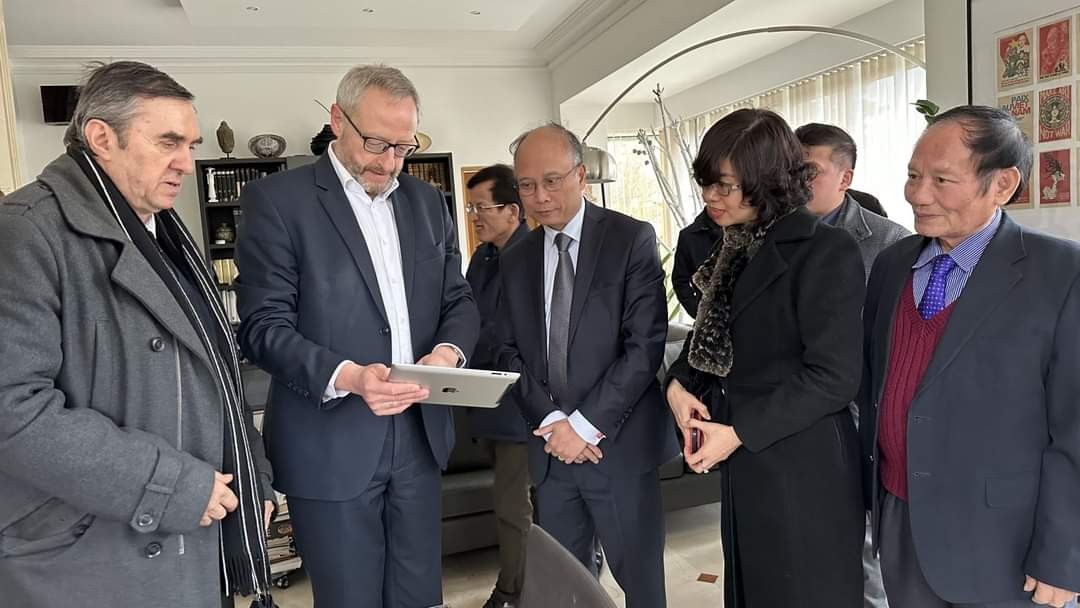 Kỷ niệm 50 năm ký kết Hiệp định Paris tại Pháp Kỷ niệm 50 năm ký kết Hiệp định Paris tại Pháp