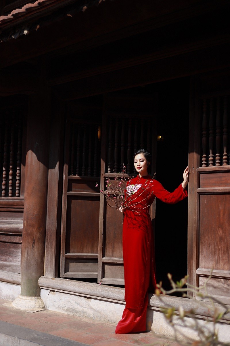 Hoa hậu Nông Thúy Hằng