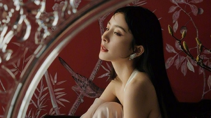 Dương Mịch khắc họa vẻ đẹp cổ điển thời trang Trung Quốc