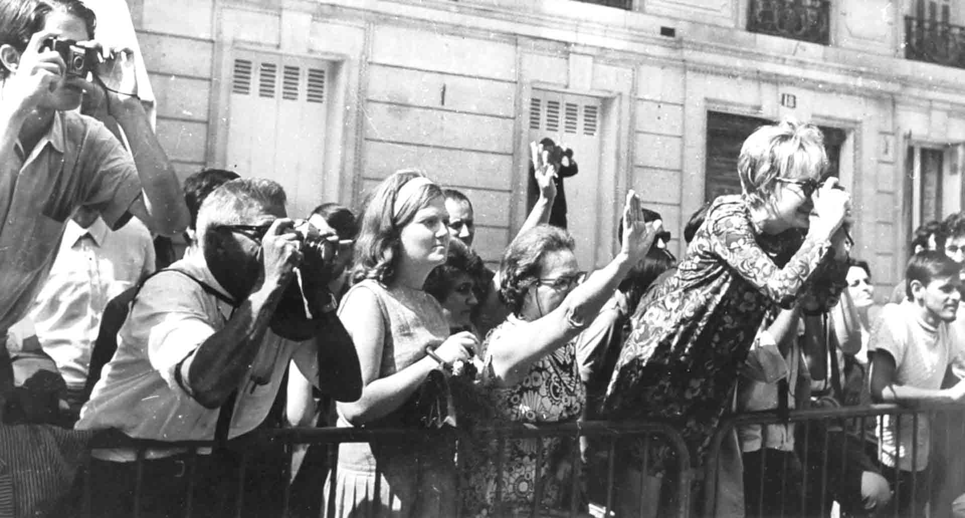 Báo chí thế giới “tò mò” về những đại diện của Mặt trận Dân tộc Giải phóng miền Nam Việt Nam tại Hội nghị Paris.