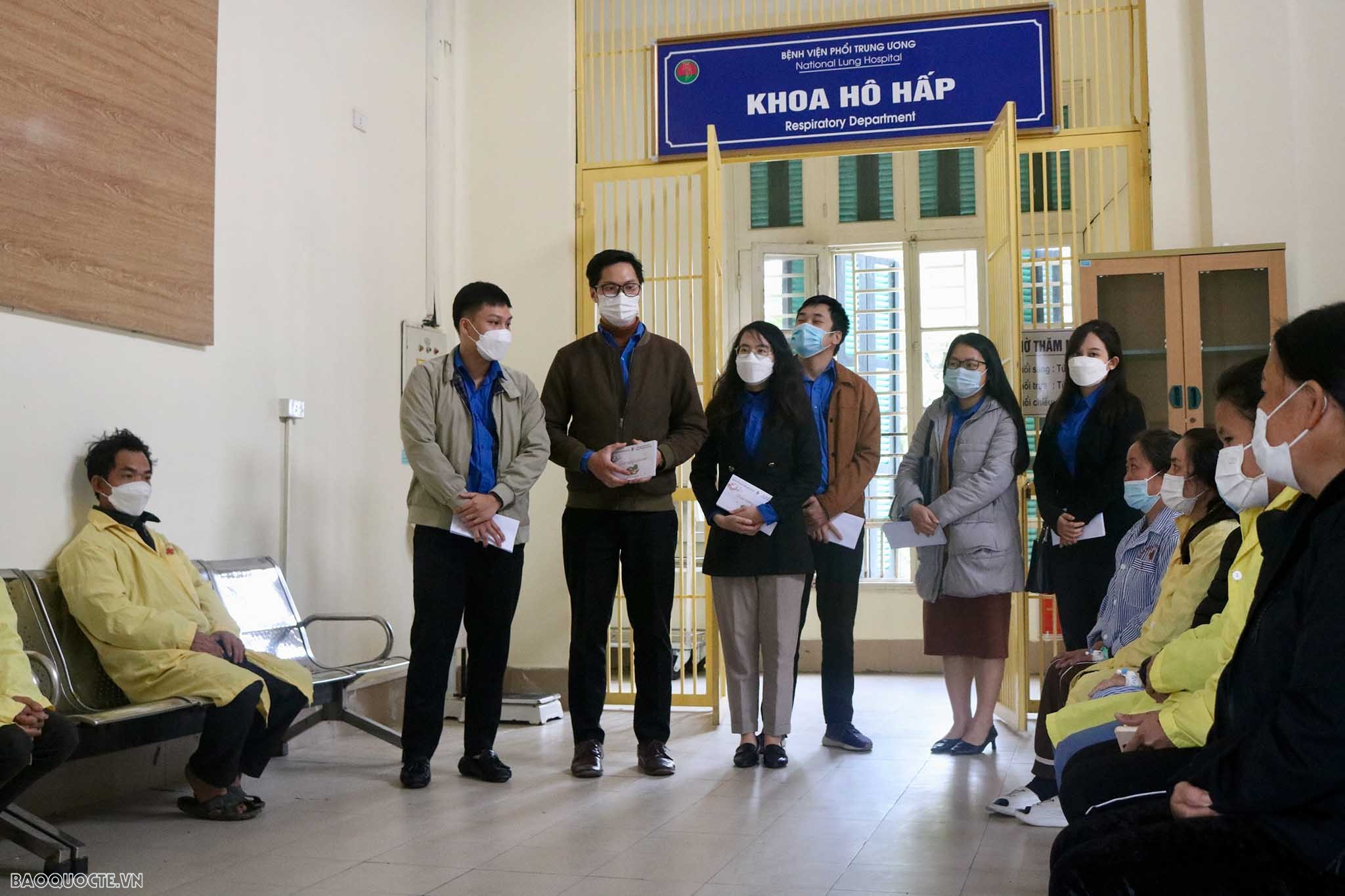 ‘Tết yêu thương 2023’ tại Bệnh viện phổi Trung ương