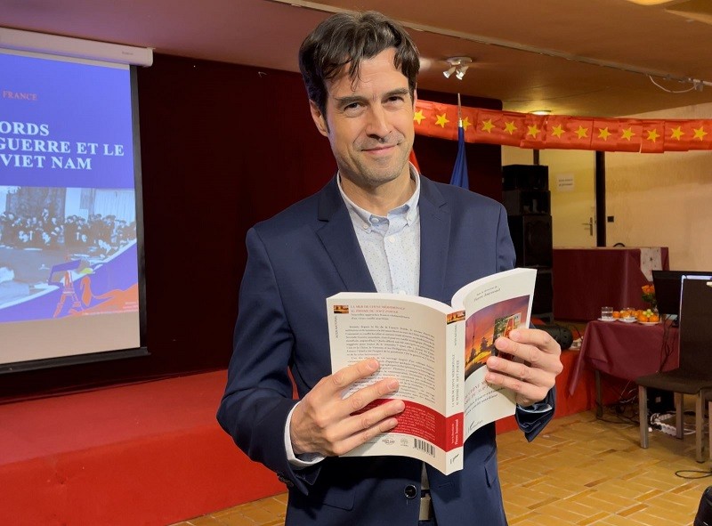 Tổ chức trọng thể Lễ kỷ niệm 50 năm ngày ký Hiệp định Paris tại Pháp