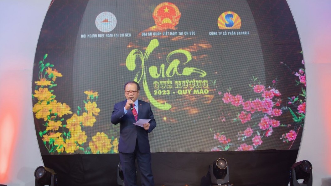 Long trọng và ấm áp chương trình Xuân Quê hương mừng Tết Quý Mão 2023 tại Czech