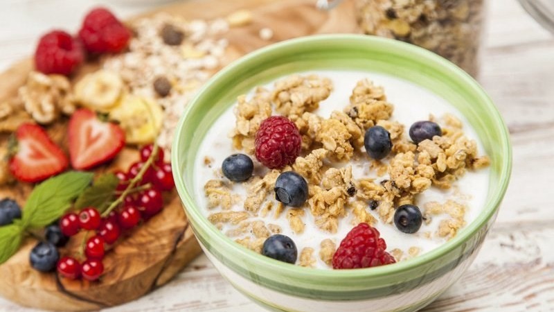 Kéo dài tuổi thọ nhờ... ăn sáng muộn?