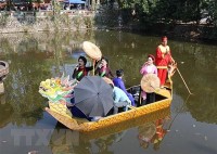 Rộn ràng các lễ hội Xuân vào ngày mùng 4 Tết