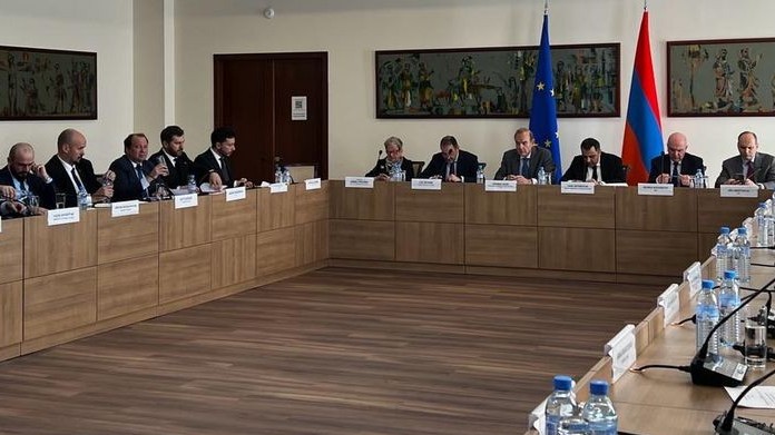 EU 'vươn tay' tới xung đột ở Kavkaz, cùng Armenia tổ chức đối thoại lần đầu tiên