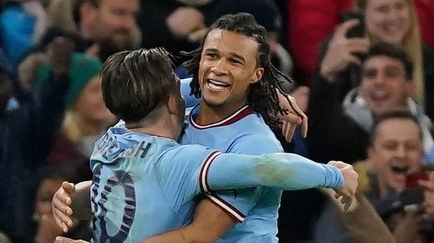 Man City loại Arsenal khỏi Cúp FA