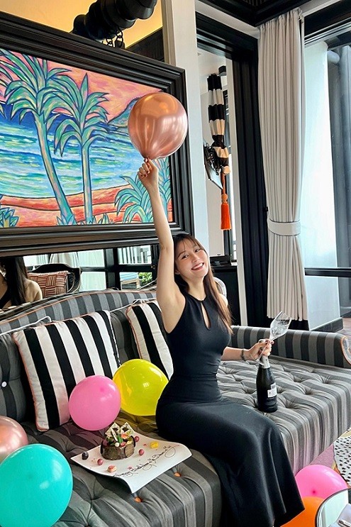 Sao Việt du Xuân: Phương Oanh xinh đẹp ở Hàn Quốc,