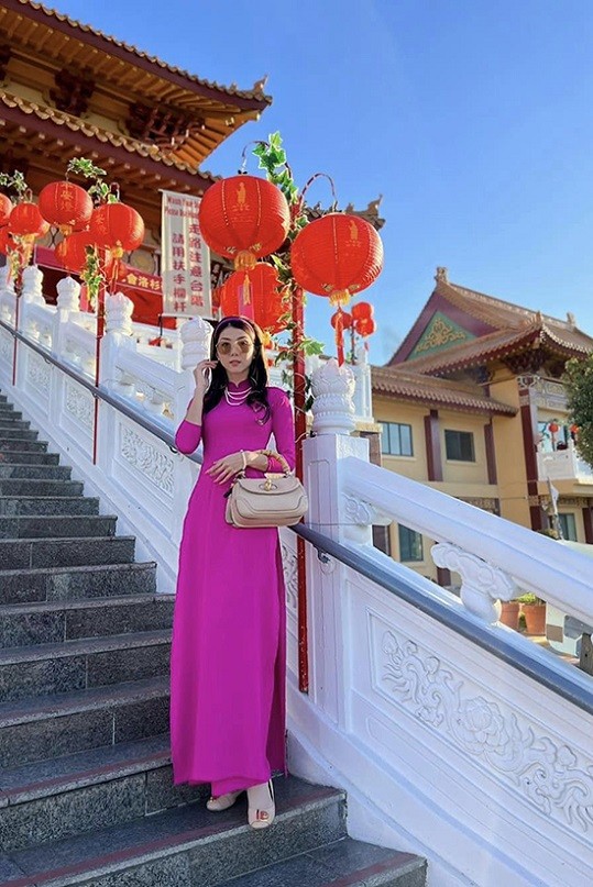 Sao Việt du Xuân: Phương Oanh xinh đẹp ở Hàn Quốc,