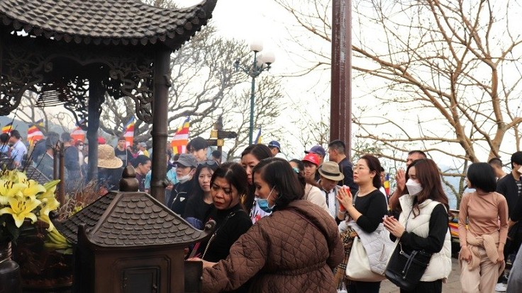 Quảng Ninh đón gần 660.000 lượt khách dịp Tết Nguyên đán Quý Mão 2023