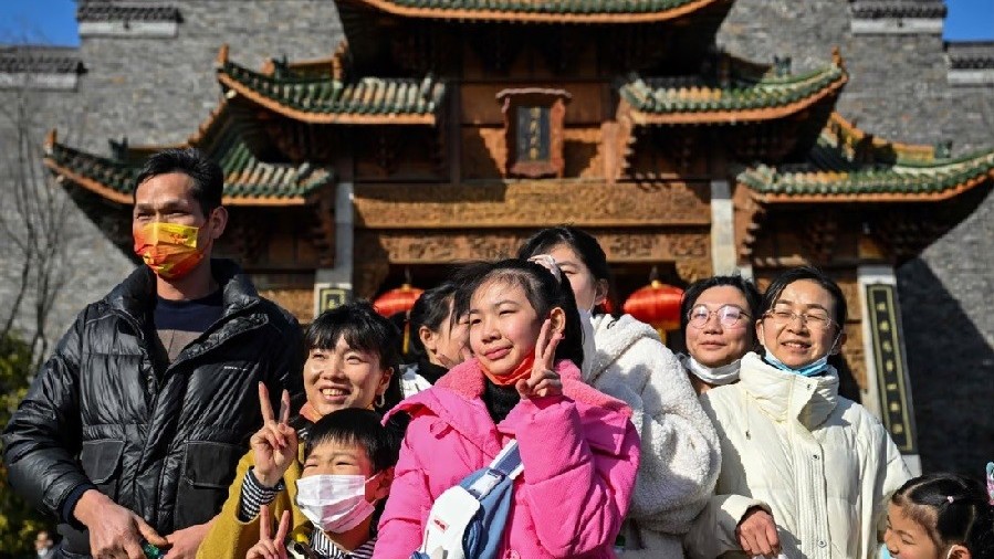 Covid-19: Trung Quốc khẳng định làn sóng dịch sắp kết thúc; Hàn Quốc bỏ một quy định về khẩu trang