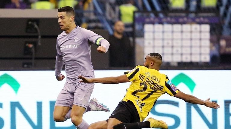 HLV CLB Al Nassr: Không phải pha bóng nào cũng chuyền tới cho Ronaldo