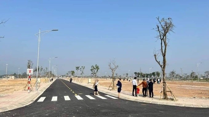 Bất động sản mới nhất: Giật mình về giao dịch đất nền năm 2022, danh sách dự án chậm tiến độ, đề xuất gỡ rối cho thị trường