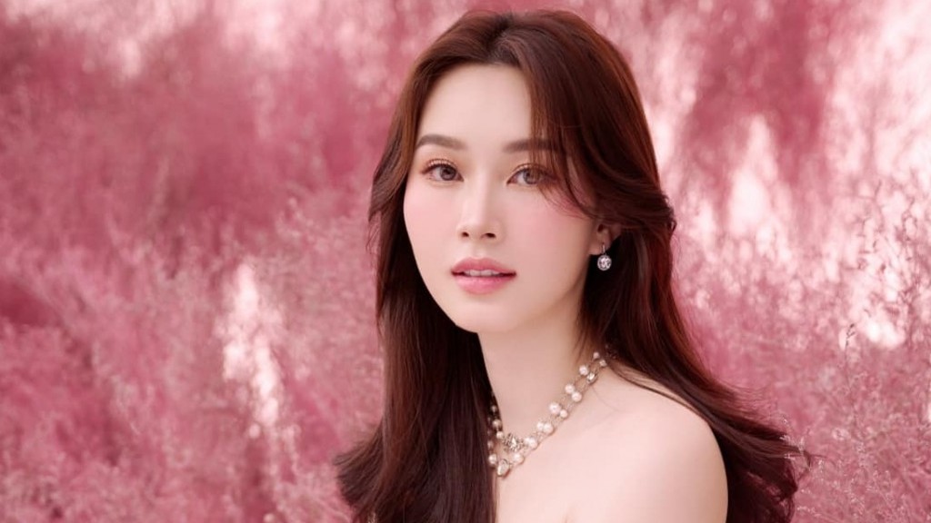 Nhan sắc trong veo của Hoa hậu Đặng Thu Thảo